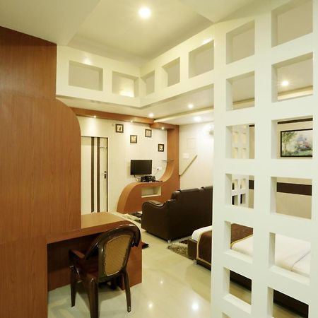 Hotel Dream City Guwahati Ngoại thất bức ảnh