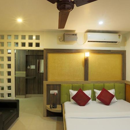 Hotel Dream City Guwahati Ngoại thất bức ảnh