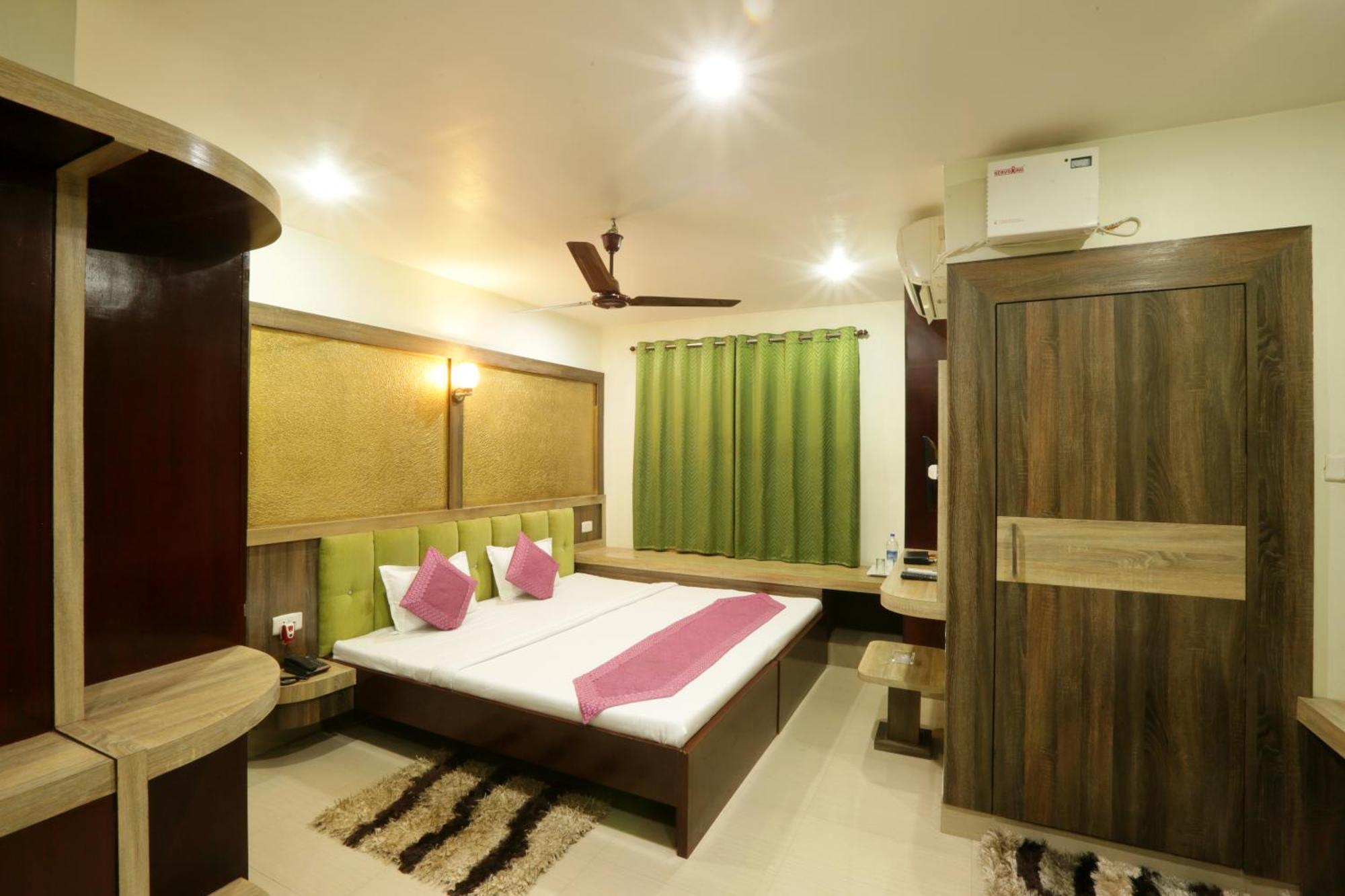Hotel Dream City Guwahati Ngoại thất bức ảnh